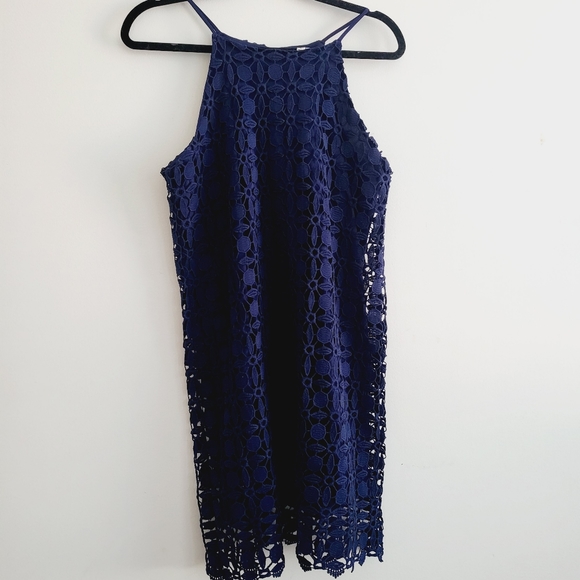 Monteau lace crochet navy halter dress size medium.  Lined underneath. - Picture 2 of 9